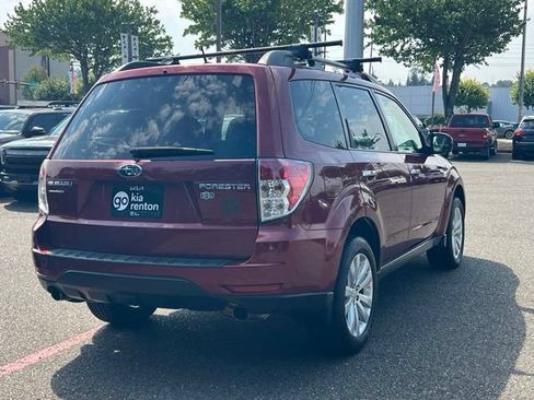 Used 2012 Subaru Forester 2.5X Limited AWD/4WD image 9