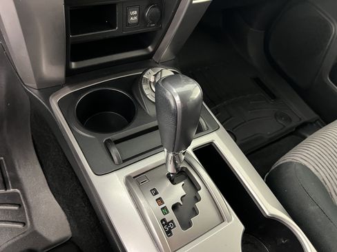 Used 2017 Toyota 4Runner SR5 AWD/4WD image 31