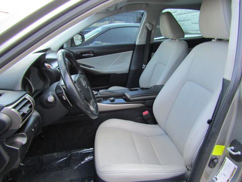 Used 2014 Lexus IS 350 w/ Navigation Package RWD image 9