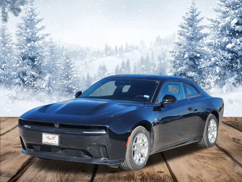 Used 2025 Dodge Charger R/T w/ Quick Order Package 25M R/T image 2