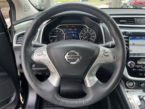 Used 2017 Nissan Murano Platinum w/ Platinum Technology Package FWD image 14