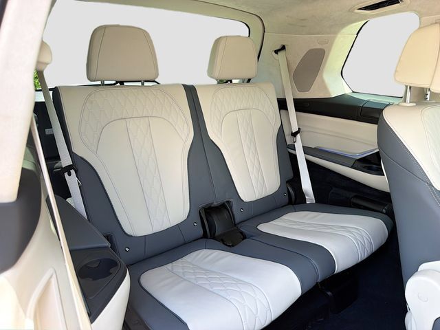 Used 2024 BMW ALPINA XB7 AWD/4WD image 20