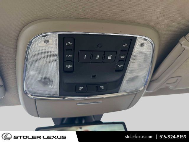 Used 2011 Chrysler 300 C w/ Sound Group RWD image 37