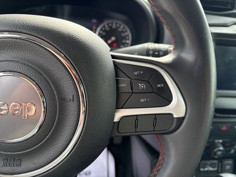 Used 2020 Jeep Renegade Trailhawk image 20