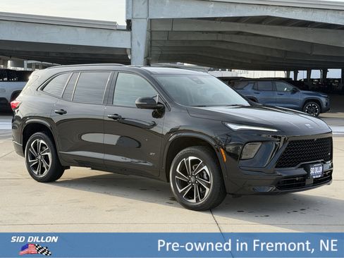 Certified 2025 Buick Enclave Sport Touring w/ Power Package image 2