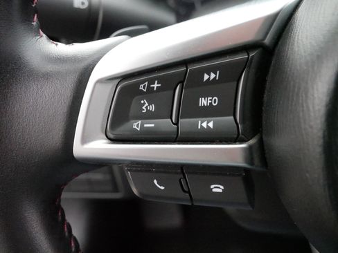 Used 2016 MAZDA MX-5 Miata Club image 27