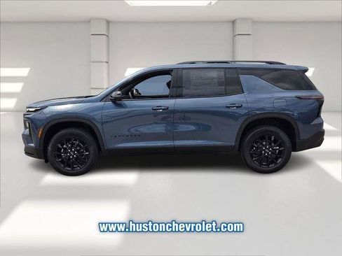 New 2026 Chevrolet Traverse LT FWD image 2