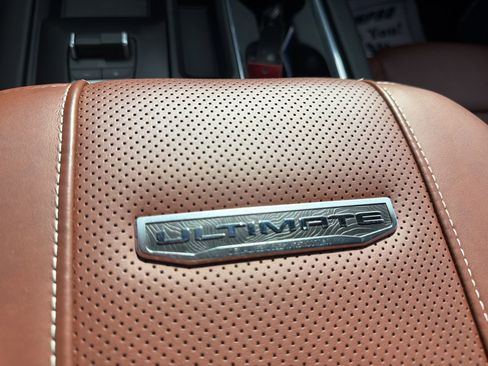 Used 2026 GMC Sierra 3500 Denali Ultimate AWD/4WD image 34