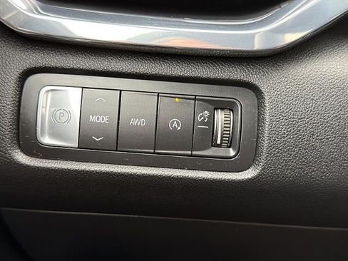 Used 2026 GMC Acadia Denali Ultimate w/ LPO, Floor Liner Package AWD/4WD image 35