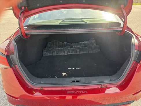 Used 2021 Nissan Sentra SV image 9