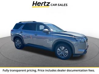 Used 2025 Nissan Pathfinder SV FWD video 1