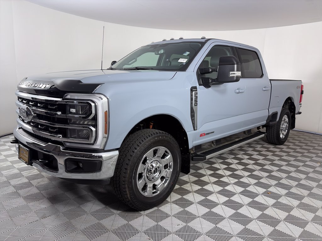 Certified 2025 Ford F350 4x4 Crew Cab Super Duty image 3