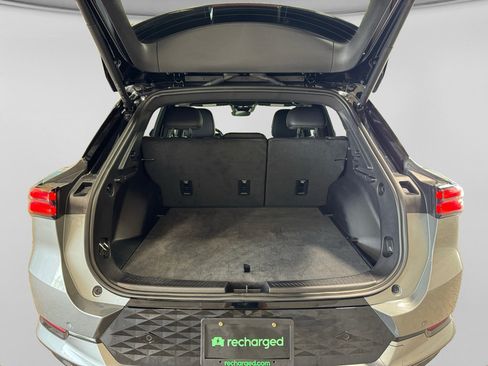 Used 2024 Chevrolet Equinox EV RS FWD image 26