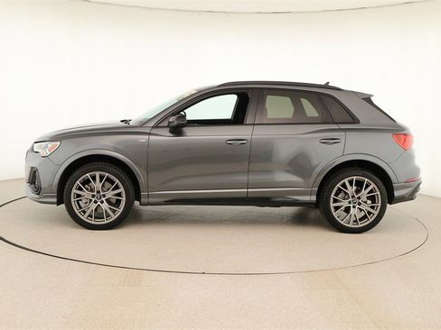 Certified 2025 Audi Q3 2.0T Premium Plus w/ Premium Plus Package image 2