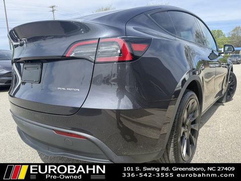 Used 2024 Tesla Model Y Long Range AWD/4WD image 13