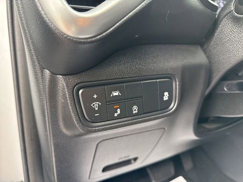 Used 2021 Kia Soul S FWD image 16