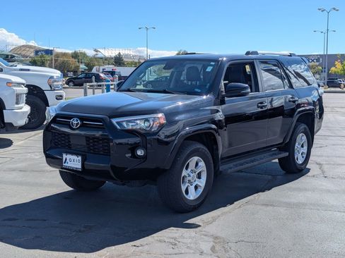 Used 2023 Toyota 4Runner SR5 Premium AWD/4WD image 9