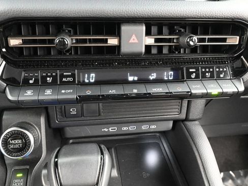 Used 2025 Toyota Land Cruiser w/ Premium Package AWD/4WD image 21