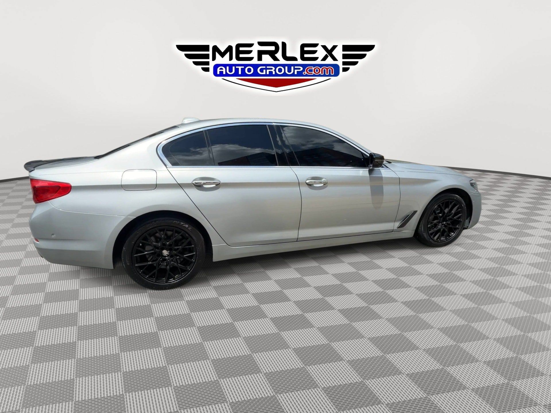 Used 2018 BMW 540i RWD image 8
