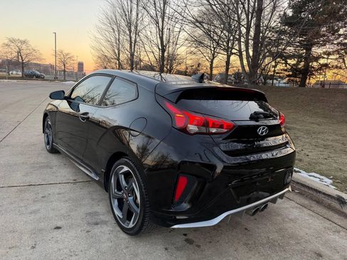 Used 2020 Hyundai Veloster Turbo FWD image 17