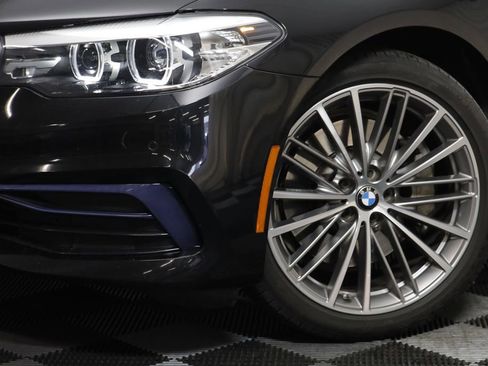 Used 2019 BMW 540i xDrive w/ Convenience Package image 3