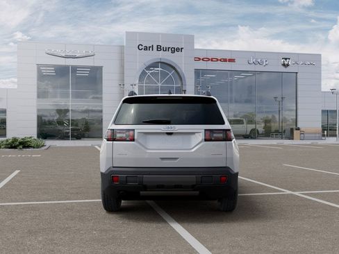 New 2026 Jeep Cherokee Laredo image 7