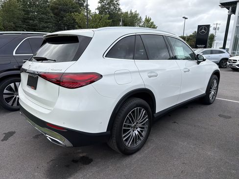 Used 2024 Mercedes-Benz GLC 300 4MATIC image 7