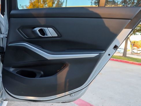 Used 2019 BMW 330i Sedan w/ Convenience Package image 11