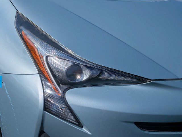 Used 2016 Toyota Prius Two FWD image 9