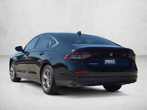Used 2023 Honda Accord EX image 8
