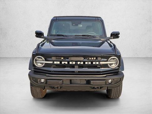 Used 2023 Ford Bronco Outer Banks AWD/4WD image 2