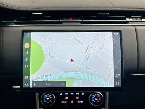 Used 2023 Land Rover Range Rover SE image 17