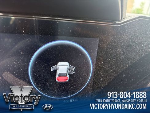 Used 2024 Hyundai Elantra SEL w/ Convenience Package FWD image 9