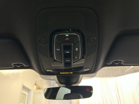 Used 2023 Audi Q5 2.0T Premium w/ Convenience Package image 18