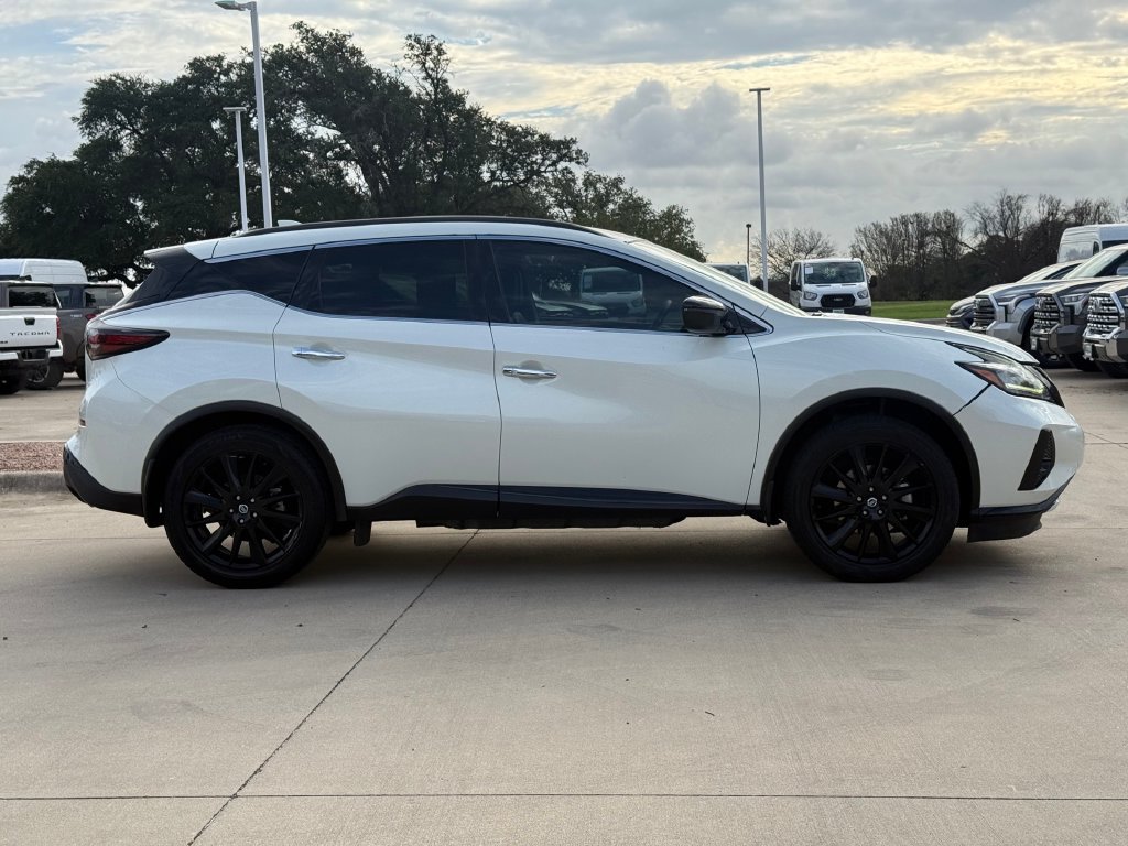 Used 2022 Nissan Murano SV w/ SV Midnight Edition Package FWD image 5
