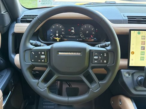 New 2026 Land Rover Defender 110 X-Dynamic SE image 17