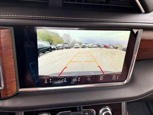 Used 2023 GMC Yukon Denali Ultimate image 24