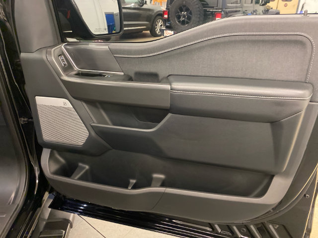 Used 2024 Ford F150 Lariat AWD/4WD image 38