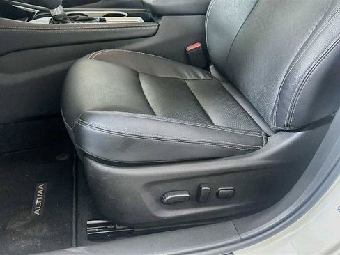 Certified 2025 Nissan Altima 2.5 SL AWD/4WD image 18