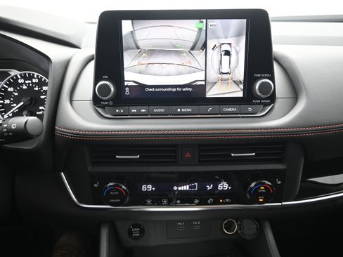 New 2026 Nissan Rogue SV image 16