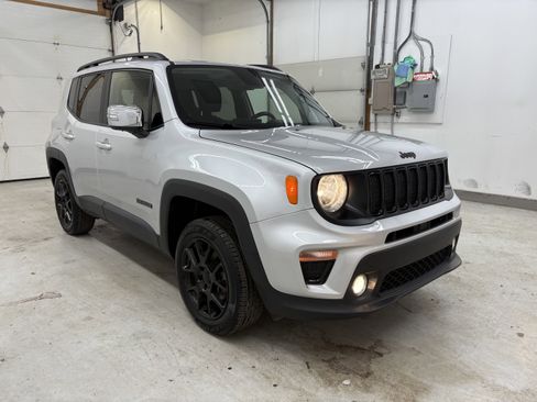 Used 2019 Jeep Renegade Altitude w/ Quick Order Package 2XM AWD/4WD image 5