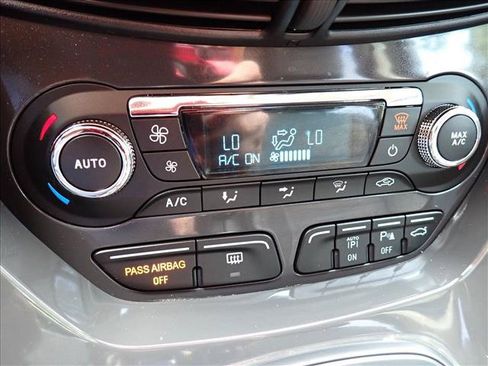 Used 2015 Ford Escape Titanium w/ Equipment Group 301A AWD/4WD image 20