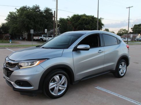 Used 2019 Honda HR-V EX-L image 11