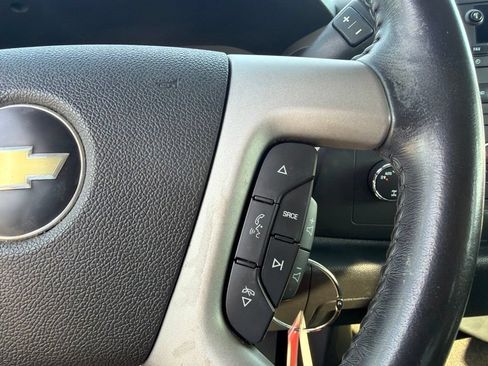 Used 2009 Chevrolet Silverado 1500 LT w/ Power Pack Plus AWD/4WD image 18
