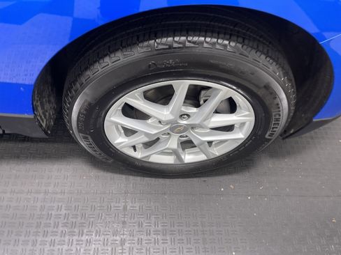 Used 2024 Chevrolet Equinox LS w/ LS Convenience Package image 27