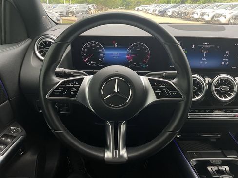 Used 2025 Mercedes-Benz GLA 250 image 33