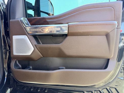 Used 2025 Ford F250 King Ranch w/ Chrome Package image 41