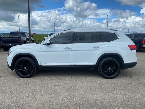 Used 2018 Volkswagen Atlas SEL Premium AWD/4WD image 3