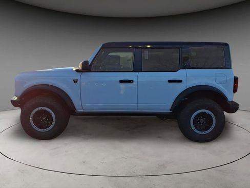 New 2025 Ford Bronco Badlands w/ Sasquatch Package image 2