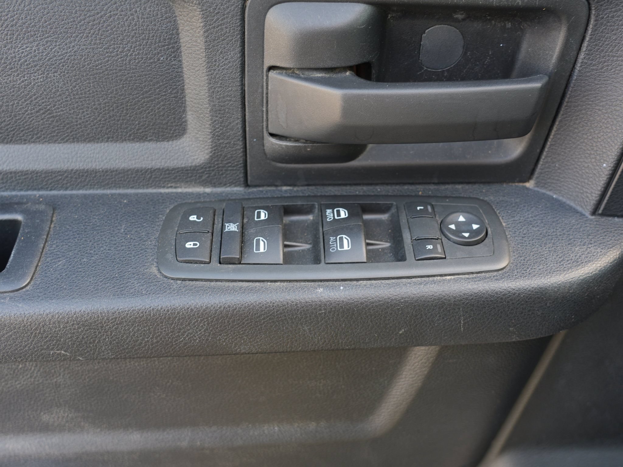 Used 2015 RAM 2500 Tradesman w/ Popular Equipment Group AWD/4WD image 18